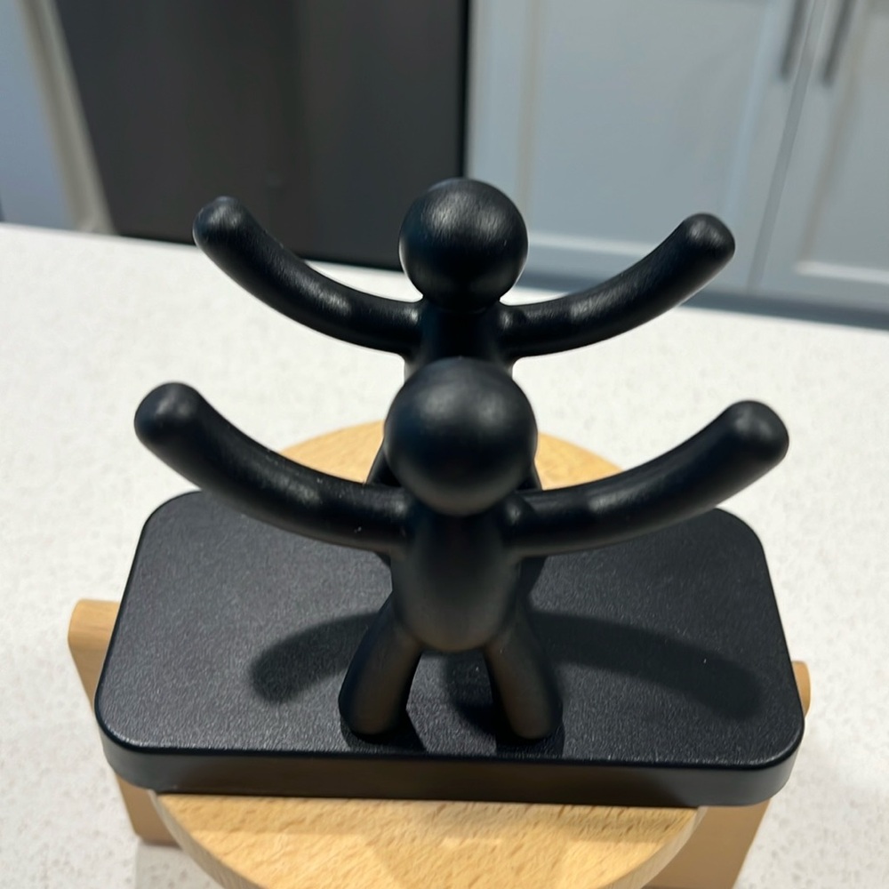 Umbra napkin holder